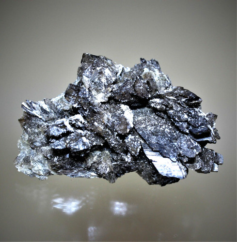 Ferro axinite bor pie - ferro,